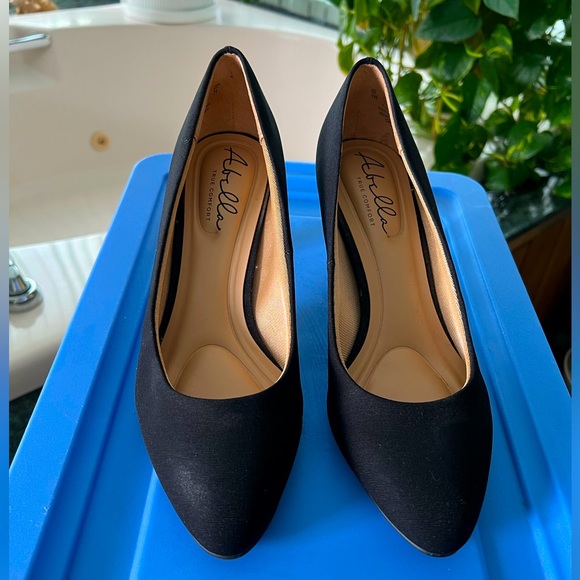 Abella Black Fabric Heels - Picture 2 of 6